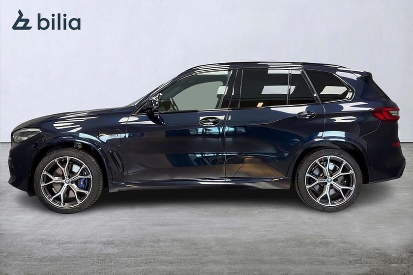 Bild 4 av BMW X5 xDrive45e iPerformance xDrive45e/M-Sport/HuD/360°/Pano/Drag/Låga Mil