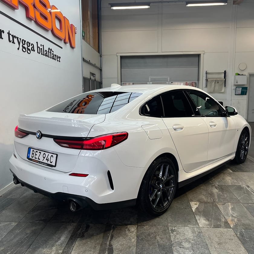 Bild 4 av BMW 220d xDrive Gran Coupé 220 M Sport Cockpit Apple Drag