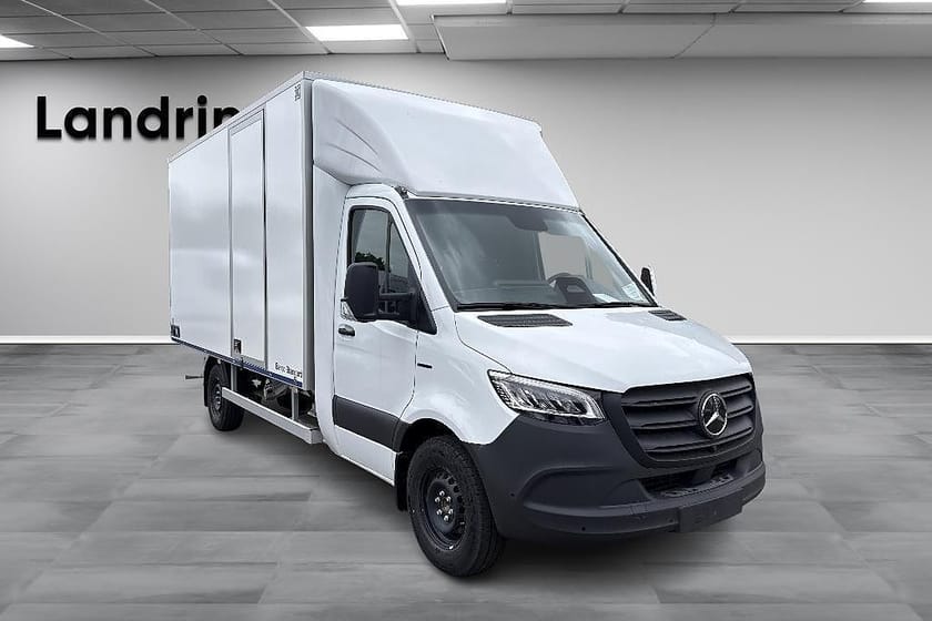 Bild 3 av Mercedes-Benz eSprinter 420 Chassi 81 kWh Volymskåp omgående leverans