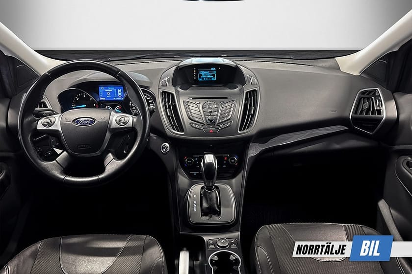 Bild 3 av Ford Kuga 2.0 140 HK AWD TITANIUM DRAG D-VÄRM 9500 MIL 17"