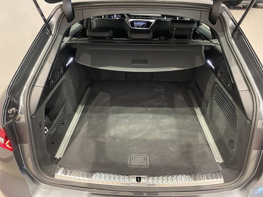 Bild 5 av Audi A6 Avant 40 TDI quattro Drag Värmare S-line Matrix