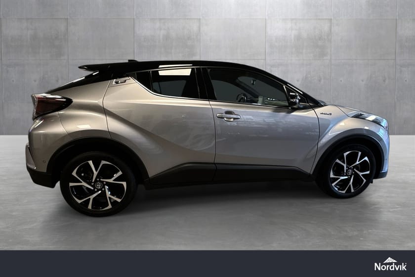 Bilde 4 av Toyota C-HR Hybrid Rentekampanje | Tilhengerfeste | Lav kilometerstand