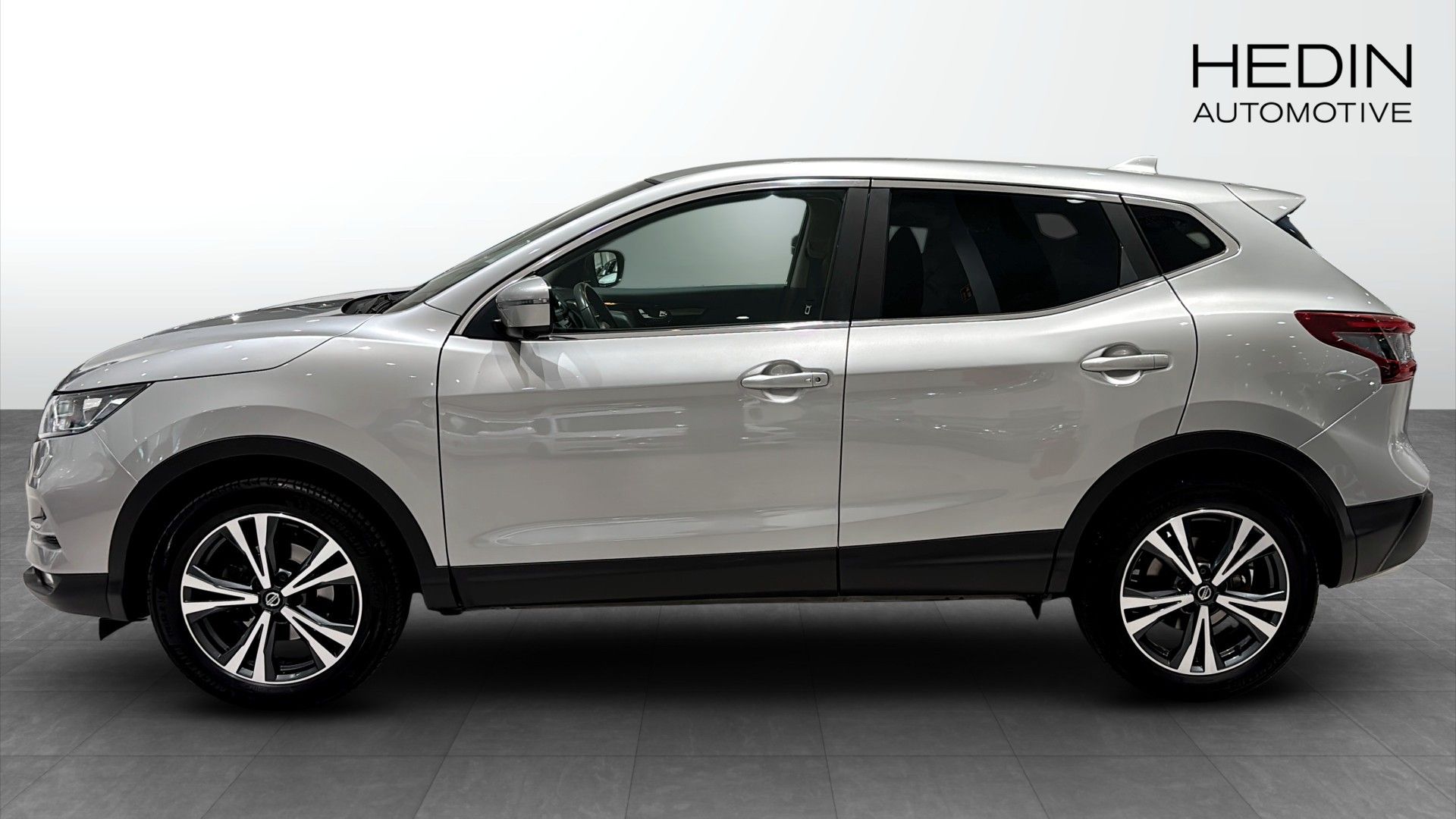 Nissan Qashqai 1.3 DIG-T 2021, photo 6/10