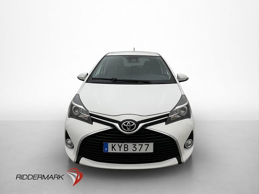 Bild 2 av Toyota Yaris 1.33 VVT-i 99hk Active Värmare Kamera Farthåll