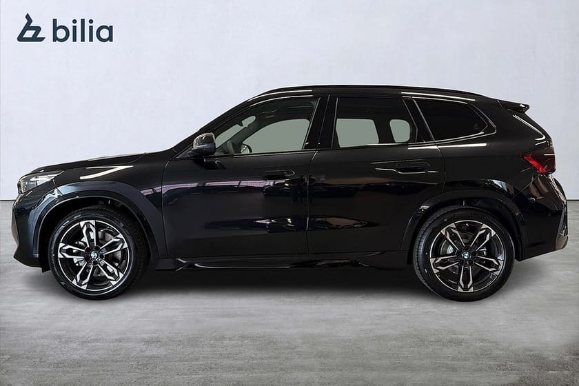 Bild 3 av BMW iX1 xDrive30 xDrive 30 M-sport | DEMOBIL | Travel | Panorama