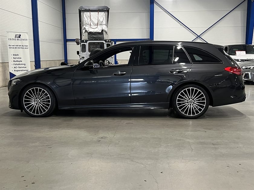 Bild 5 av Mercedes-Benz C 300 T d 265 HK / AMG / Panorama / Burmester / HUD /