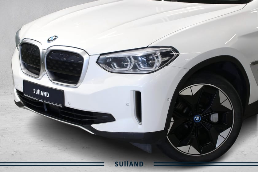 Bilde 2 av BMW iX3