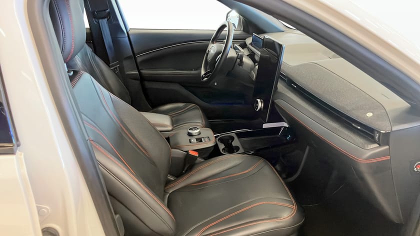 Bild 3 av Ford Mustang Mach-E Standard Range AWD AWD, (70 KWH) 269 HK