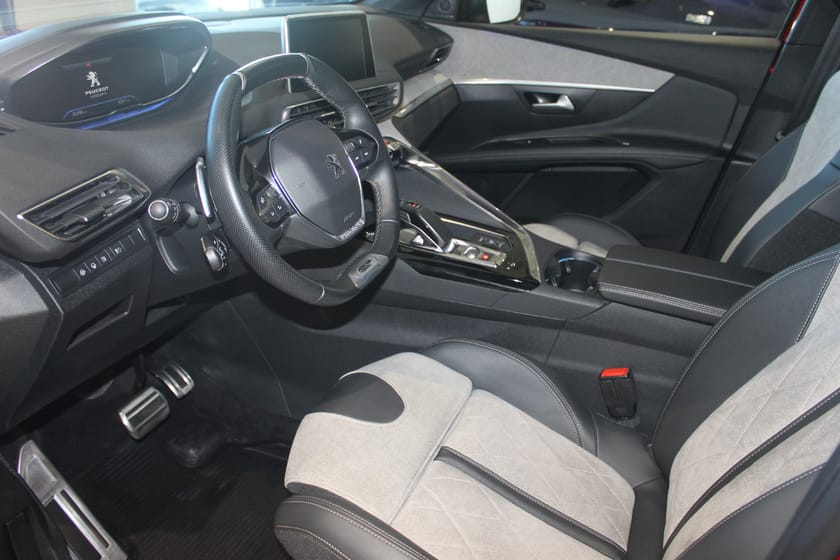 Bilde 4 av Peugeot 3008 GT HYBRID4 Plug-in Hybrid 300hk 4x4 aut