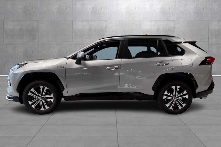 Bilde 2 av Toyota RAV4 Plug-in Hybrid AWD Automat Active Tech