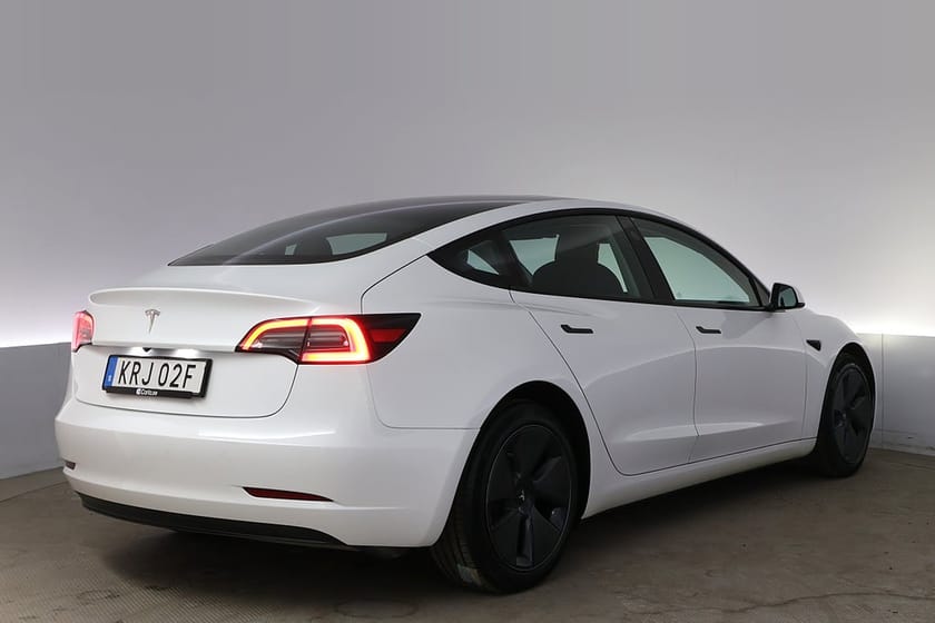 Bild 5 av Tesla Model 3 Standard Range Plus Refresh AP Pano