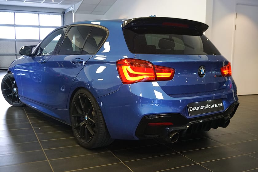 Bild 3 av BMW M140i 5-dörrars Milltek CarPlay Navi