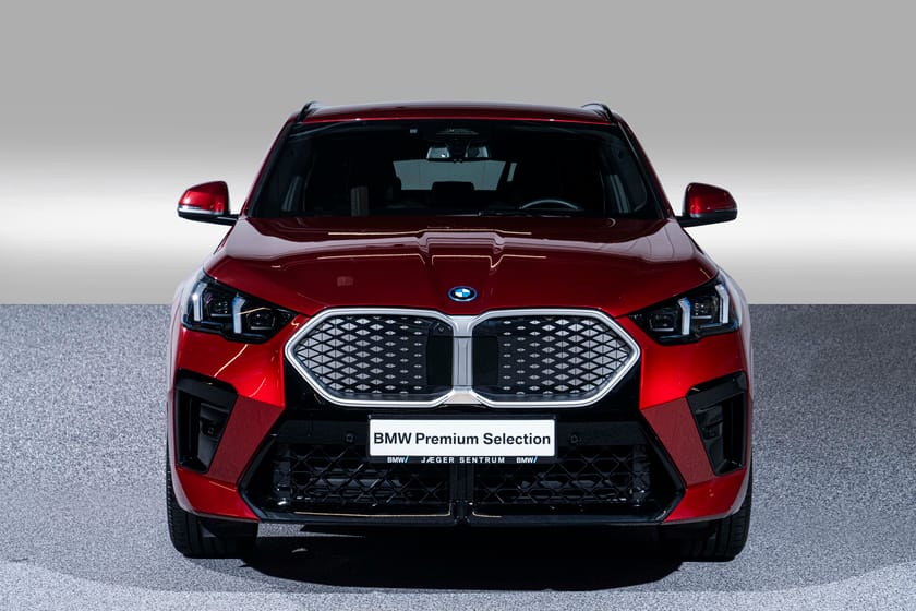 Bilde 2 av BMW iX2 xDrive30 FullyCharge-Krok-Adaptiv Cruise-Harman/Kardon++