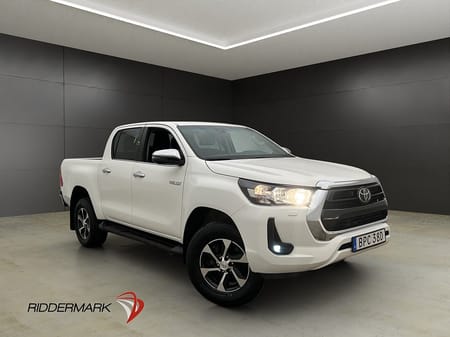 Toyota Hilux Dubbelhytt Hero 2.4 AWD M/K-Värmare Drag Kamera Diff Moms