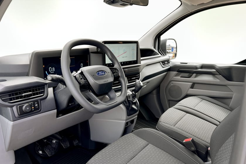 Bild 4 av Ford Transit Custom 320 Kombi M1 Trend 320S SWB 2.0L EcoBlue 136hk 6MT FWD Diesel