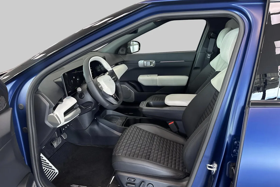 picture of a car
