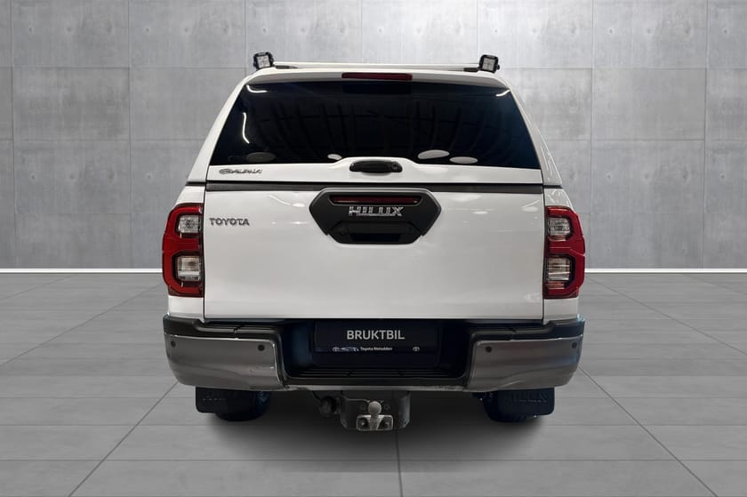Bilde 4 av Toyota Hilux Dobbelcab 2,8 diesel D-4D  Invincible  X 4WD