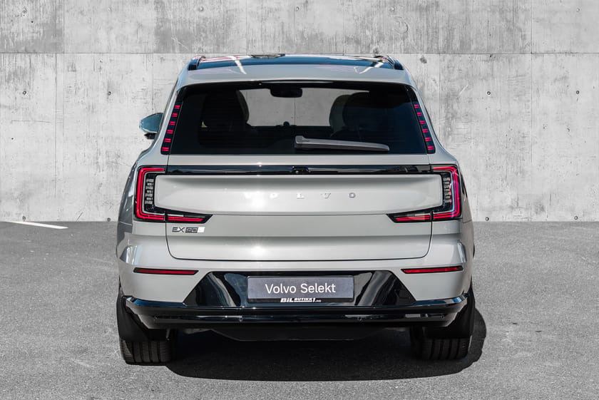Bilde 5 av Volvo EX90 Twin Motor Performance Preformance / 22" / B&W / Hengerfeste / Luftfjæring