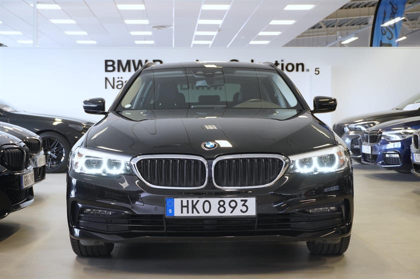Bild 2 av BMW 520d xDrive Touring Sport Line Drag Kamera Navi