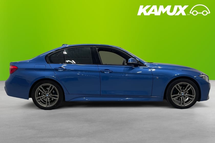 Bild 2 av BMW 320d Sedan 190hk M-sport Taklucka Cockpit Drag Navi