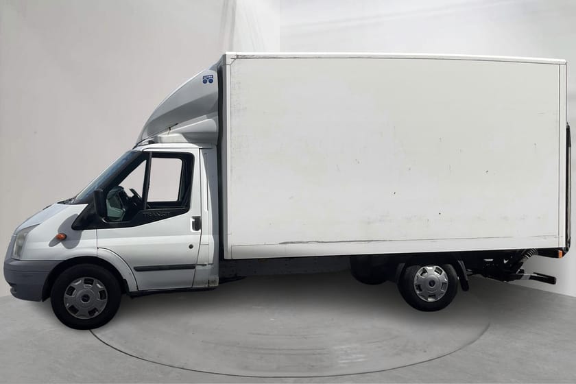 Bild 2 av Ford Transit T350 Chassis Cab 350 2.2 TDCi Volymskåp 140hk Bakgavellyft