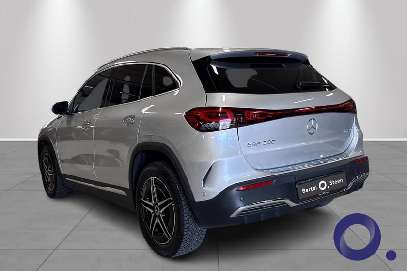 Bilde 3 av Mercedes-Benz EQA 300 4MATIC |AMG|El-seter|Hengerfeste|Carplay|Lav km