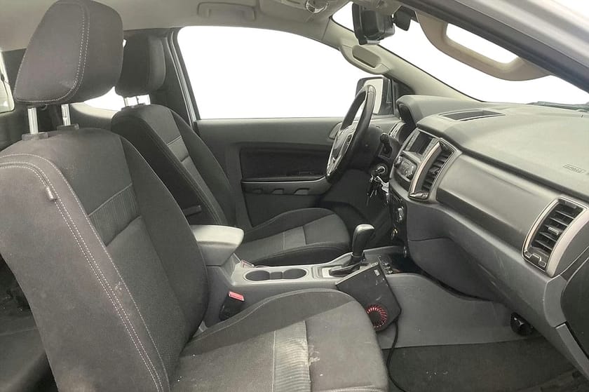 Bild 3 av Ford Ranger SuperCab 2.2 TDCi 4x4 Aut Drag Kamera Värmare 160hk