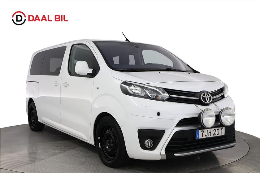 Bild 3 av Toyota Proace Verso 2.0 D-4D 150HK 9-SITS M-VÄRM HUD KEYLESS ACC 3-ZON