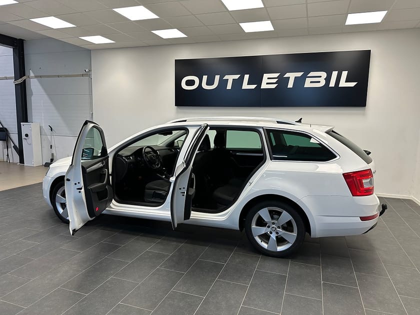 Bild 3 av Škoda Octavia Kombi Skoda 1.4 TSI 140hk Elegance Värmare Avtagbar dragkrok
