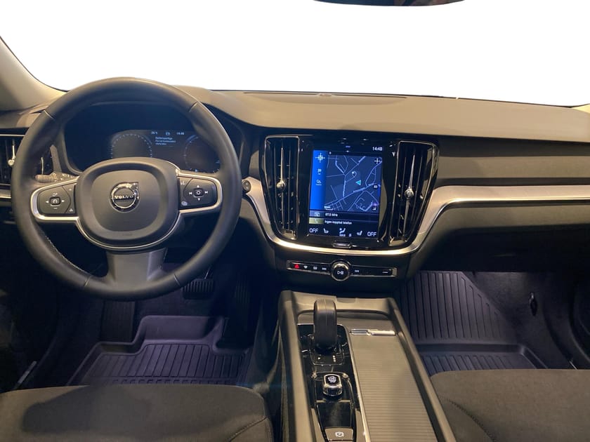 Bild 5 av Volvo V60 B4 Diesel Mom Adv Navi Pro Edition