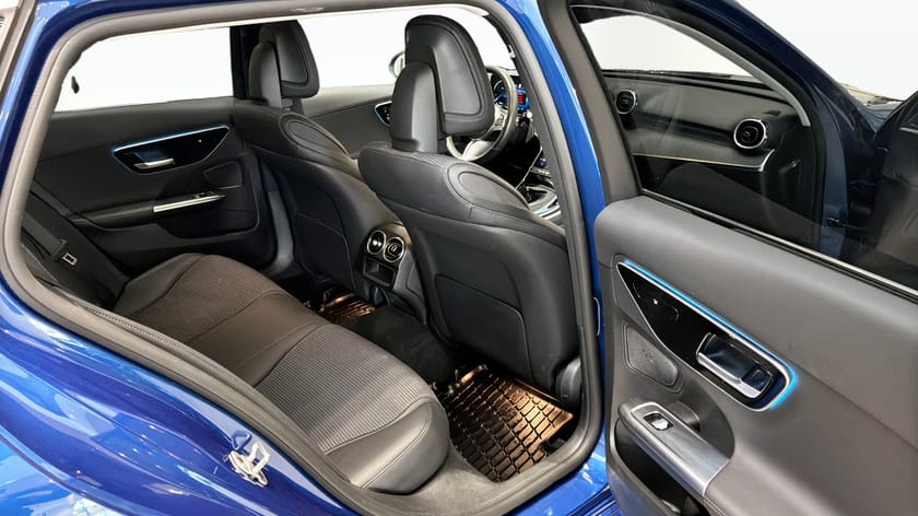 Bild 5 av Mercedes-Benz C 300 T de 4MATIC 300de 4M | HUD | Styrass. | Drag | 313hk