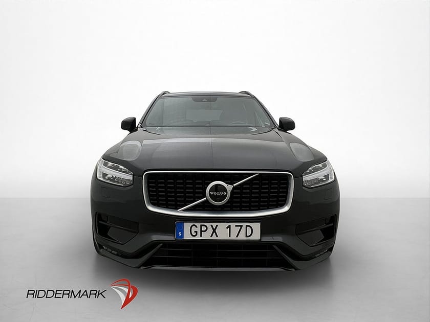 Bild 2 av Volvo XC90 B5 AWD R-Design 7-Sits VOC B&W Pano HuD 360 Skinn