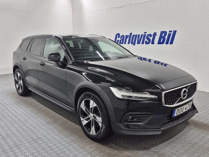 Bild 3 av Volvo V60 Cross Country B4 MILDHYBRID AWD 197HK 4x4 Advanced Läder
