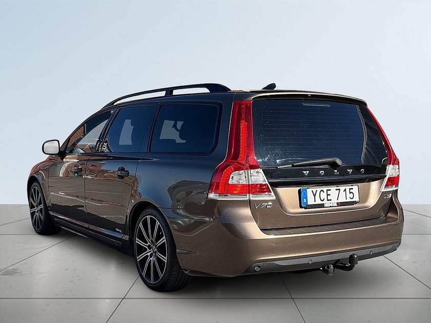 Bild 5 av Volvo V70 D3 Classic Sport Drag Dvärme Navi Adpt fhåll S&V-däck
