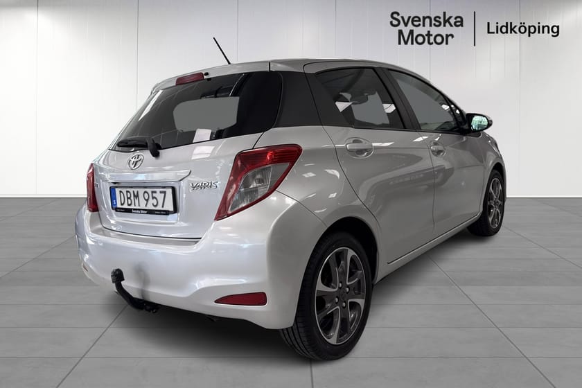 Bild 4 av Toyota Yaris – Edition 50 I Backkamera I Bluetooth I Drag I Värmare