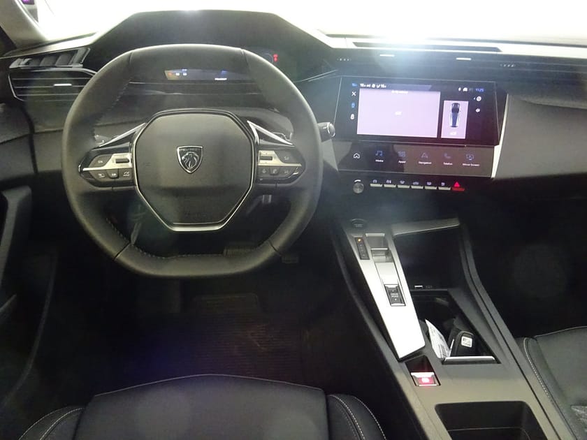 Bild 4 av Peugeot 308 SW Hybrid 145 1.2 PureTech e-DCS Allure