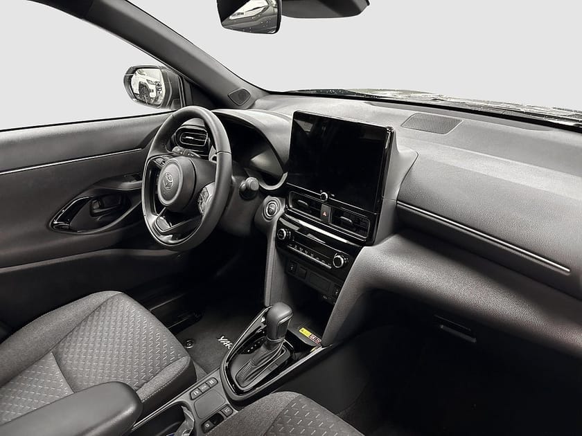 Bild 4 av Toyota Yaris Cross Hybrid 115 Active Plus Säkerhetspaket Vinterhjul
