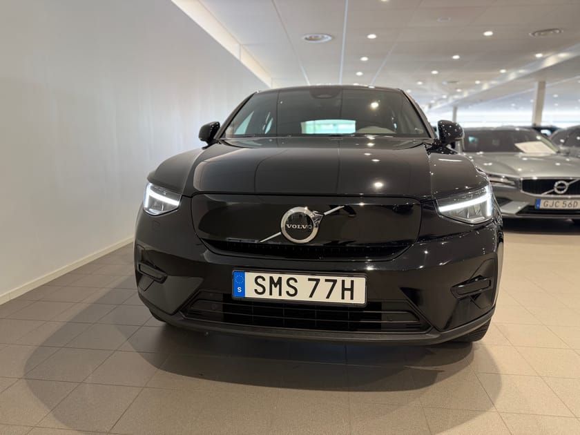 Bild 2 av Volvo C40 Recharge Core / 10 000kr tillbehör / Navigation / Adaptiv farthållare / Backkamera / Sensorer /