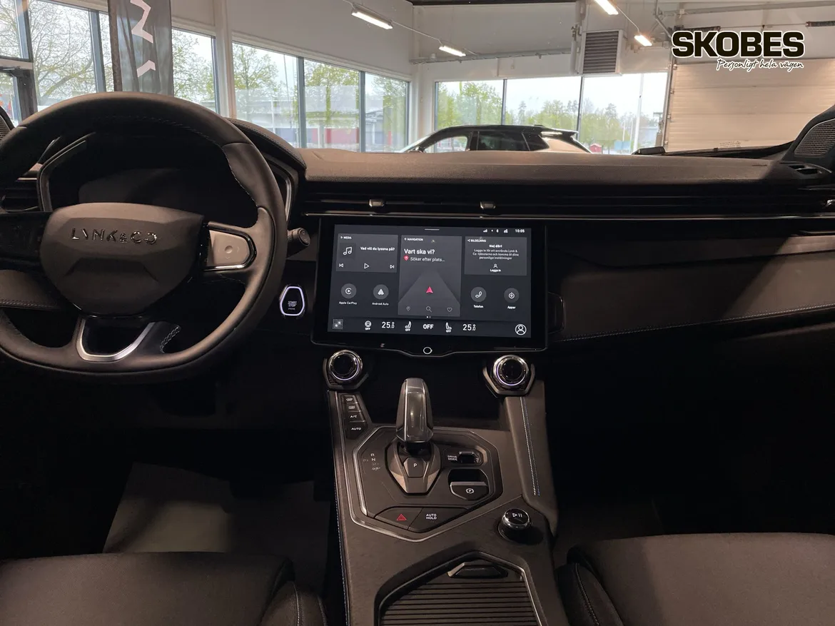 Lynk & Co 01 PHEV
