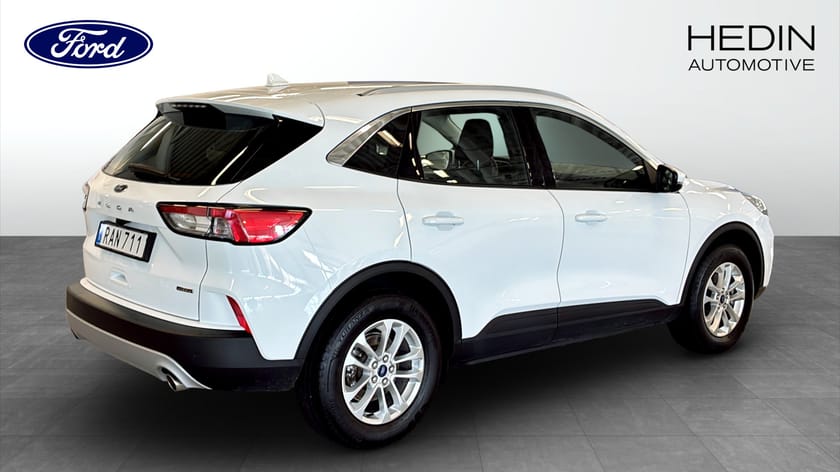 Bild 2 av Ford Kuga Plug-In Hybrid TITANIUM 2.5 FWD 225HK CVT