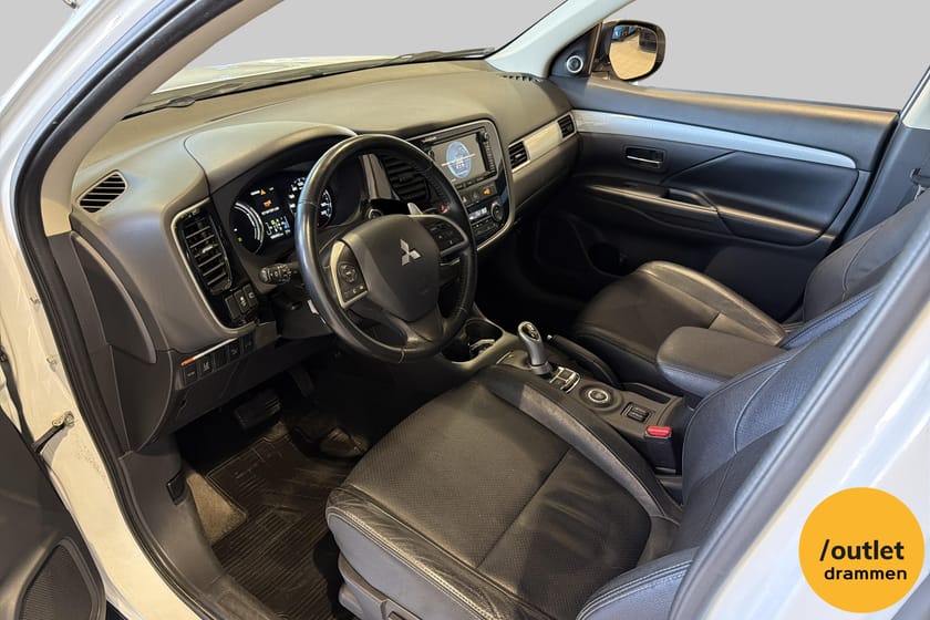 Bilde 5 av Mitsubishi Outlander PHEV Instyle+ /Skinn / Rockford Fosgate / EU 2027