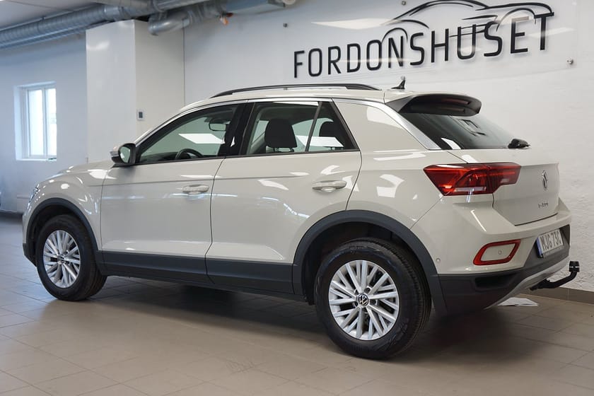 Bild 2 av Volkswagen T-Roc 1.5 TSI 150HK ACT OPF | VÄRMARE & DRAGKROK