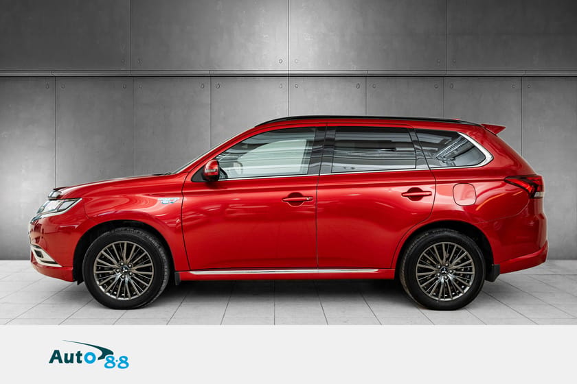 Bilde 2 av Mitsubishi Outlander PHEV S-Edition | krok | ACC | Soltak | komplett historikk