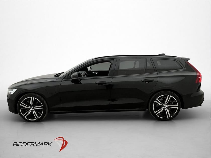 Bild 4 av Volvo V60 Recharge T8 AWD R-Design VOC Pano H/K HuD 360°