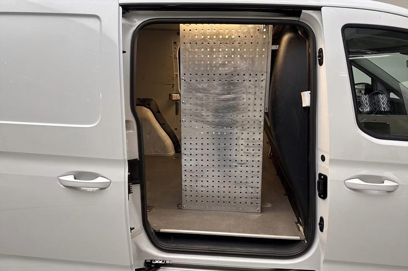 Bild 3 av Volkswagen Caddy Cargo Maxi 2.0 TDI 4M Drag 2xSidodörr Kamera Värmare 122hk