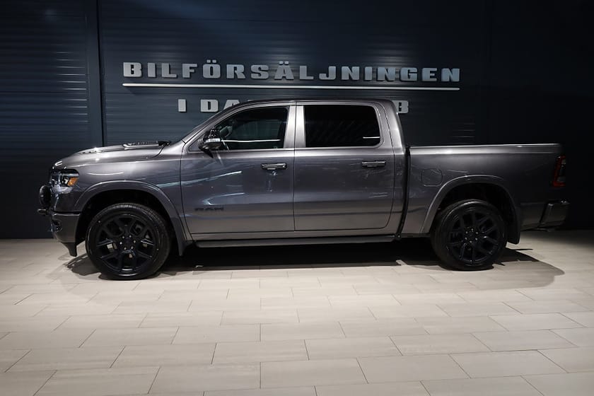 Bild 3 av RAM 1500 Dubbelhytt 5'7" box