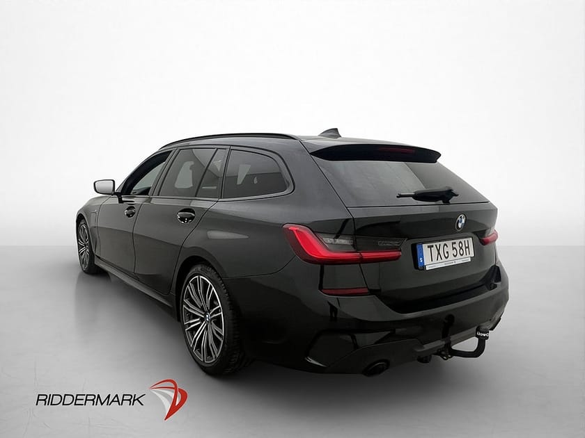Bild 4 av BMW 330e Touring 292hk M-Sport Dragkrok Rattvärme CarPlay