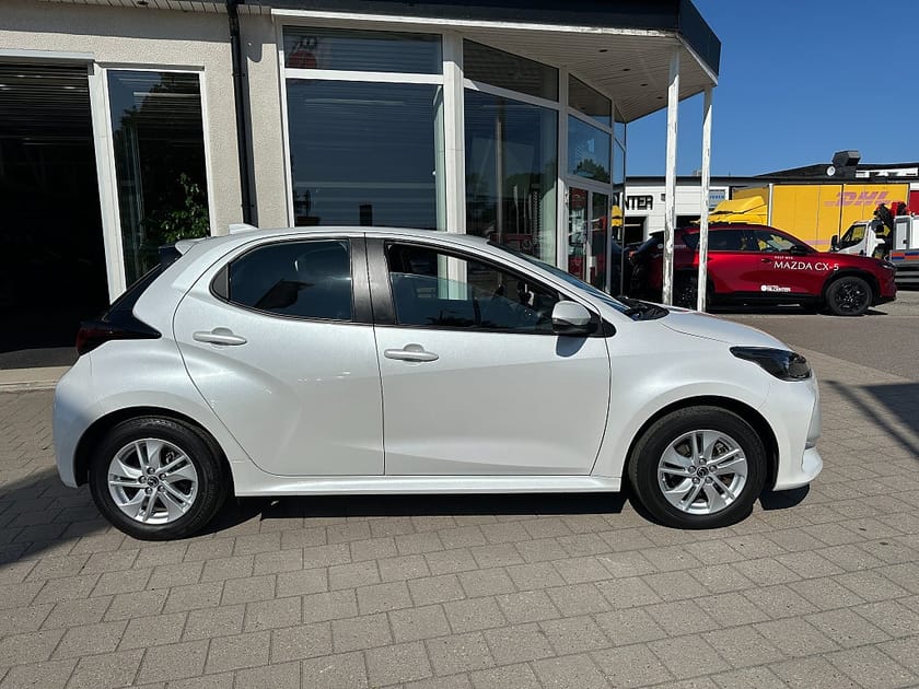Bild 4 av Mazda 2 Hybrid 1.5 116 hk CVT Agile
