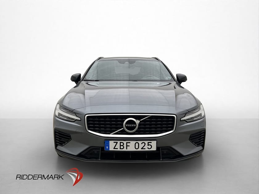 Bild 2 av Volvo V60 Recharge T6 AWD R-Design Drag Skinn Navi BLIS Värm