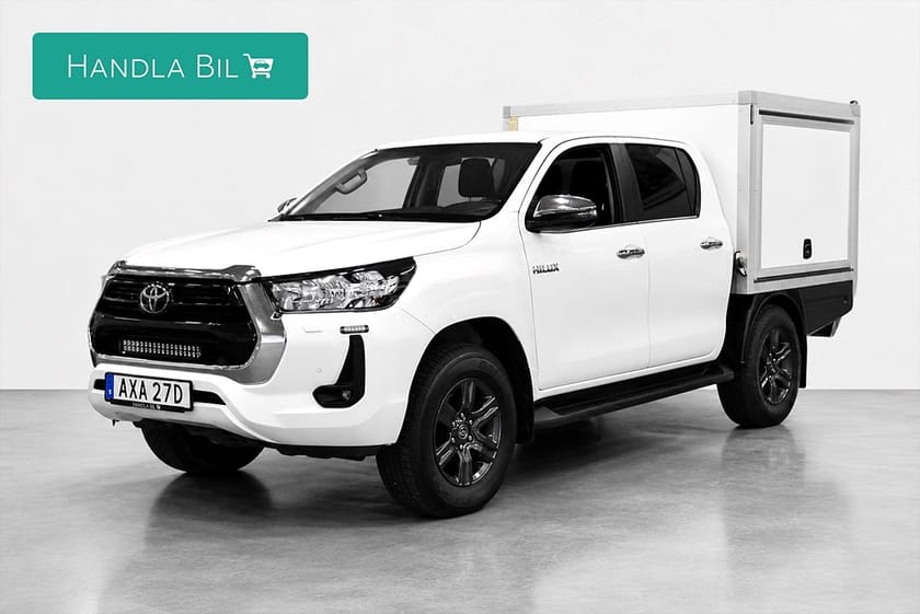 Bild 1 av Toyota Hilux Dubbelhytt 2.8 AWD Moms Kåpa Inredd B-kam Navi Drag 204hk